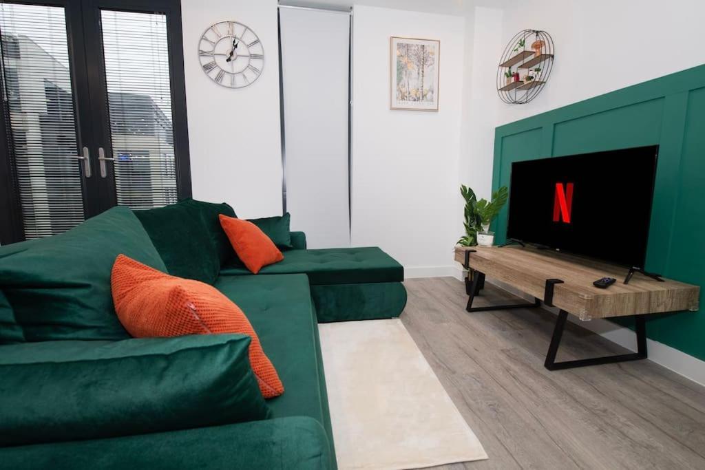 شقة Deluxe 2 Bed York Flat With Gym Sleeps 6 المظهر الخارجي الصورة