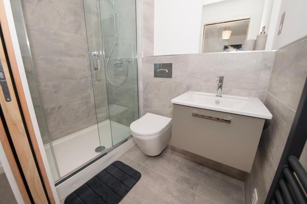 شقة Deluxe 2 Bed York Flat With Gym Sleeps 6 المظهر الخارجي الصورة